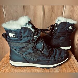 SOREL Women's Whitney Short Lace-up Waterproof Insulated Winter Boots Black 8.5